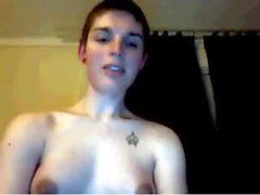 Shorthaired Amateur Shemale Teen on Webcam