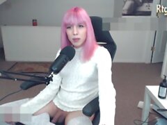 pink hair shemale beauty webcam solo